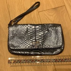 Coach reptile wristlet pochette